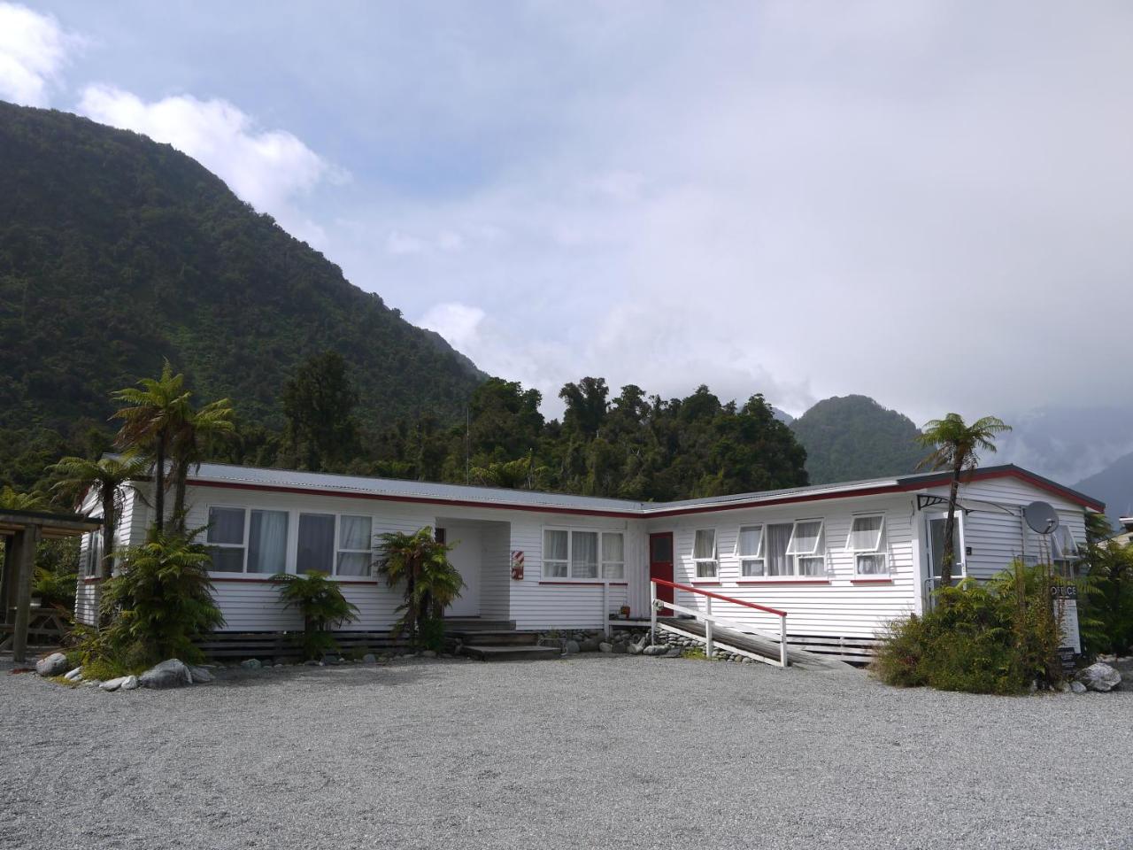 Central Franz Josef Cabins And Flats Zewnętrze zdjęcie