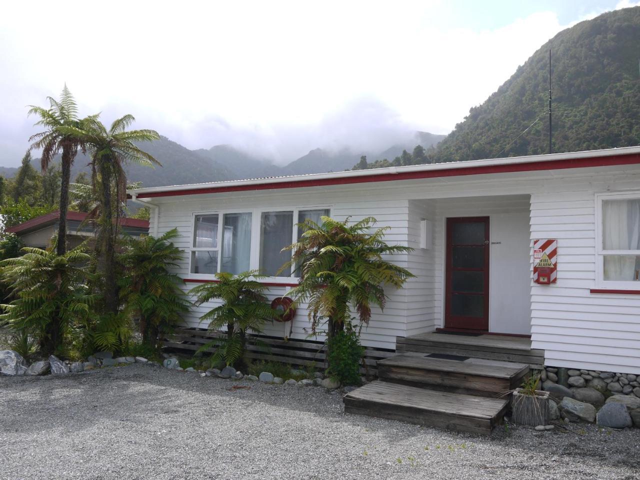 Central Franz Josef Cabins And Flats Zewnętrze zdjęcie